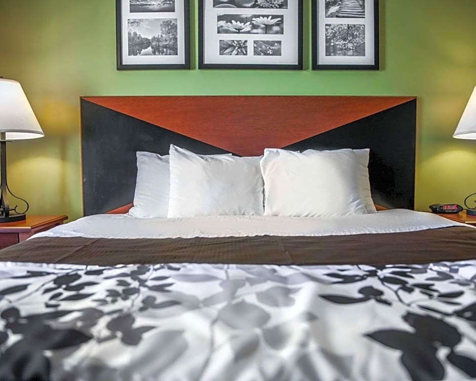 Econo Lodge Champaign Urbana – University Area