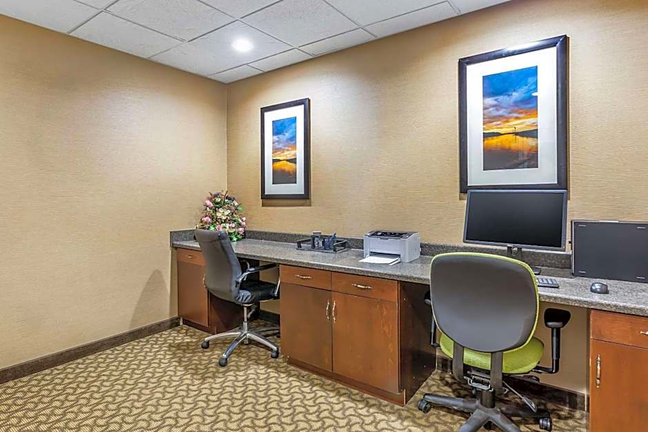 Comfort Suites South Point - Huntington