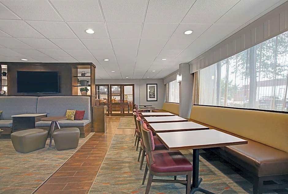 Hampton Inn By Hilton Salisbury