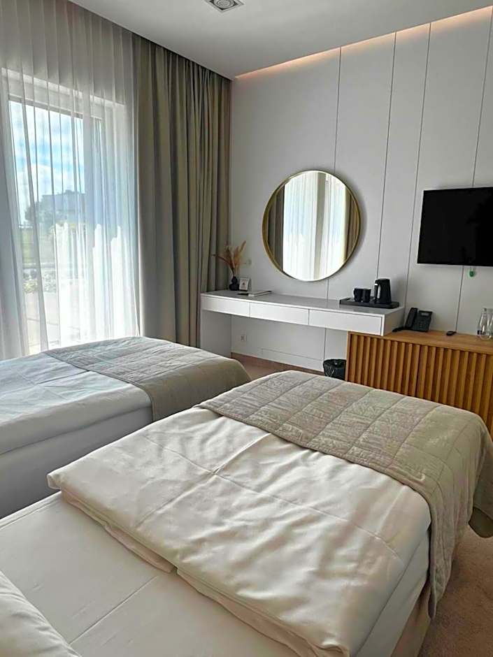 Hotel & Restauracja Nad Sandelą