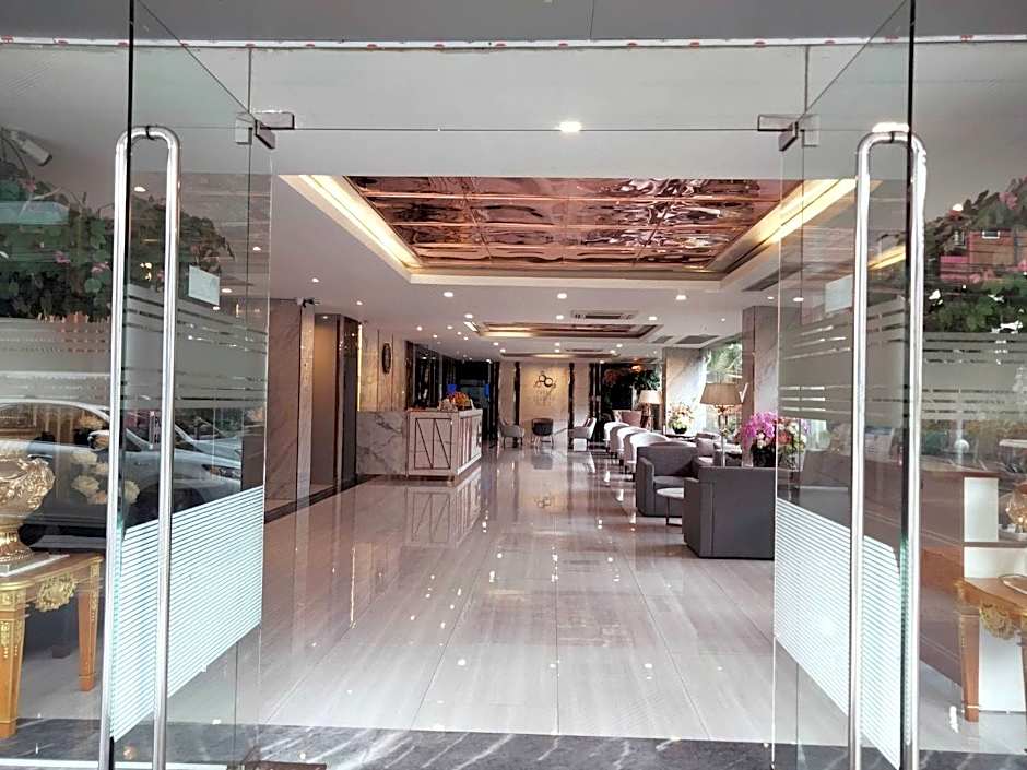 Three Seasons Bangkok