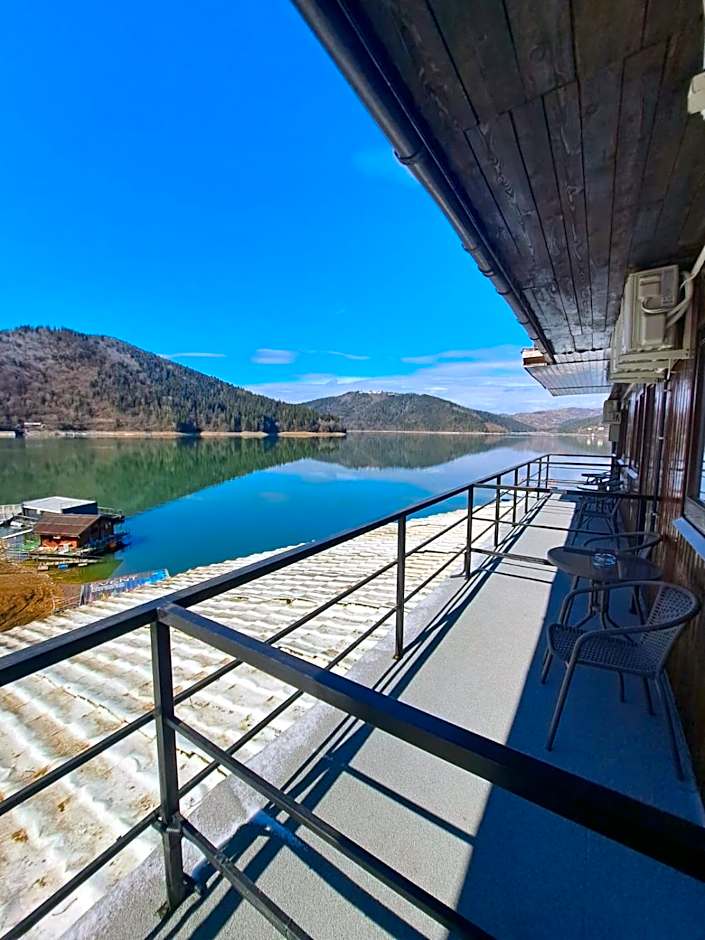 Hotel Pescarus Port Bicaz