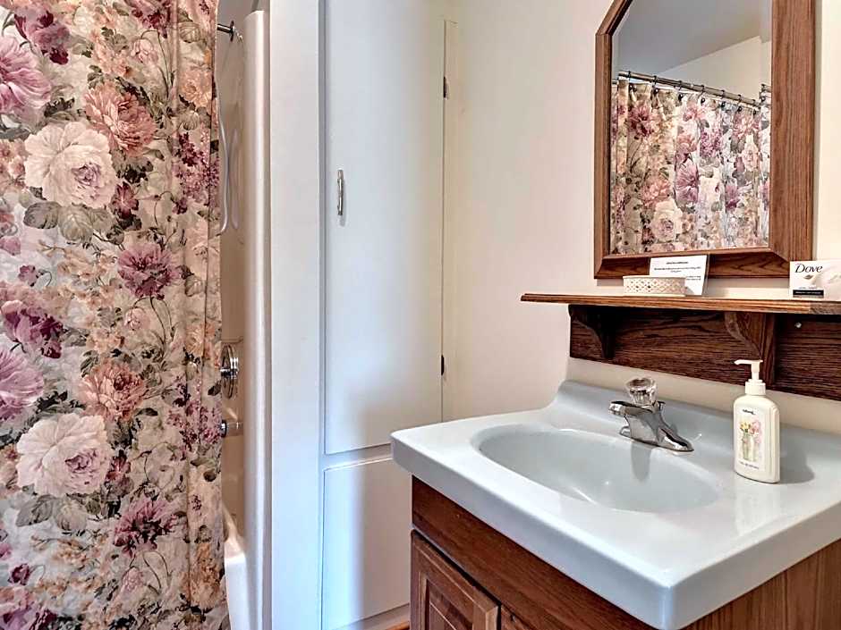 Aldrich House Bed & Breakfast 