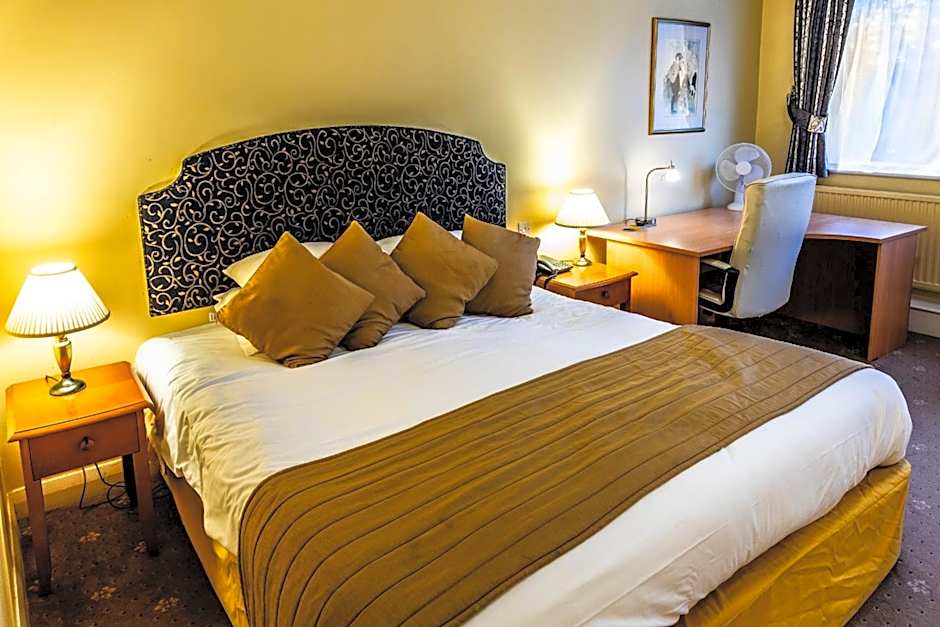 Tiverton Hotel Lounge & Venue