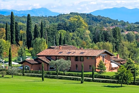 LA TAVERNETTA AL CASTELLO