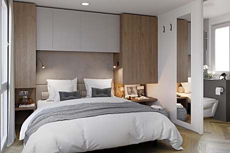 Deluxe Family Two-Bedroom Mobile Home with Terrace