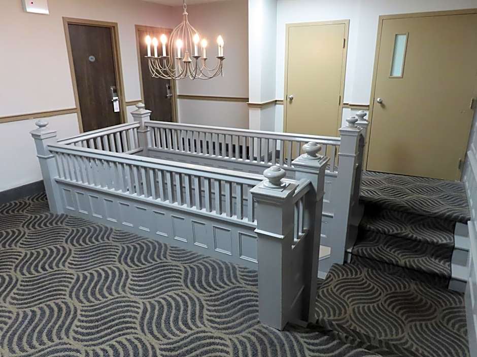 St. Charles Hotel - Hudson