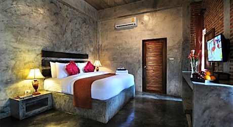 Love Bridge House Resort