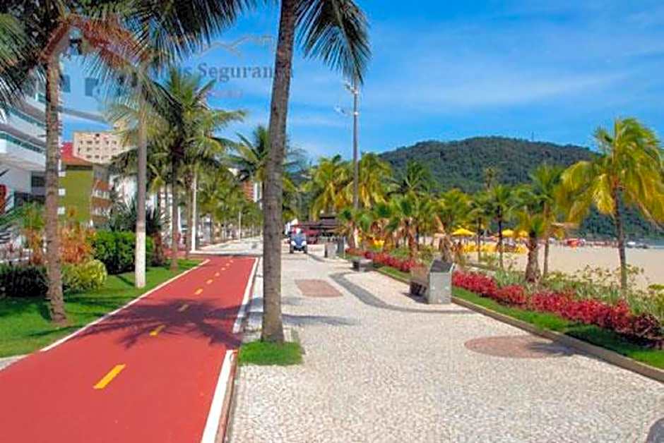 Apê Temporada Praia Grande SP Completo com Piscina, Churrasqueira, Estacionamento