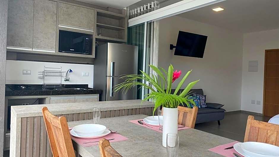 BH43 MAURO · BH43: ESTÚDIO COM VISTA, AR, PISCINA E VARANDÃO