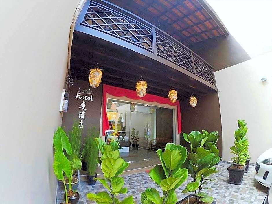 Link Hotel