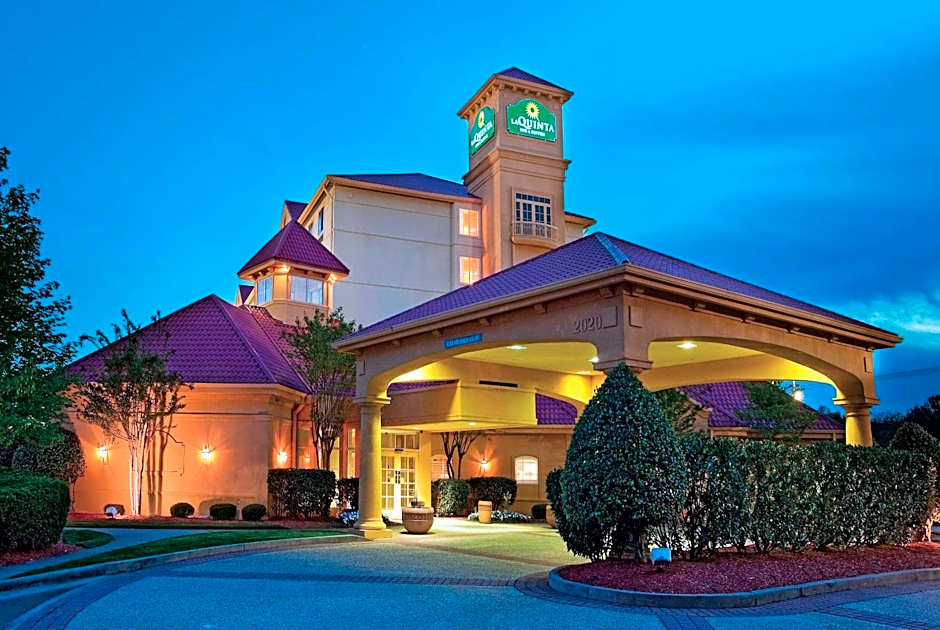 La Quinta Inn & Suites by Wyndham Winston-Salem