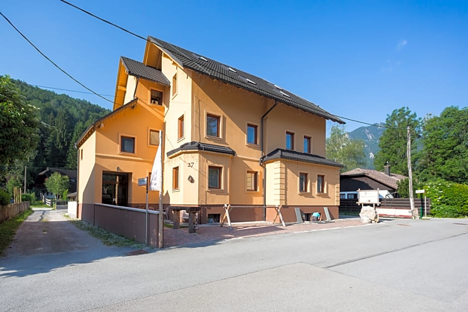 Apartment House Berghi I & II