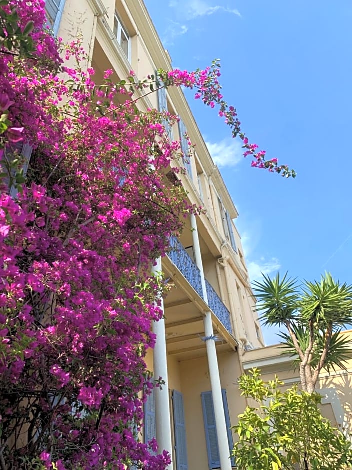 Hotel Alexandra - Boutique Hotel