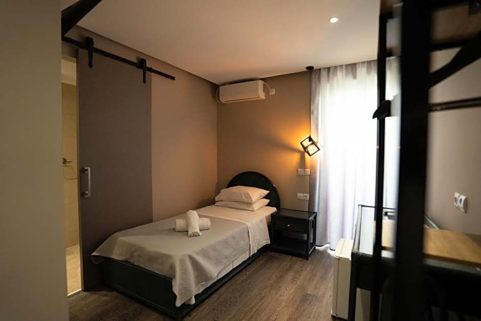 Parthenis Riviera Hotel