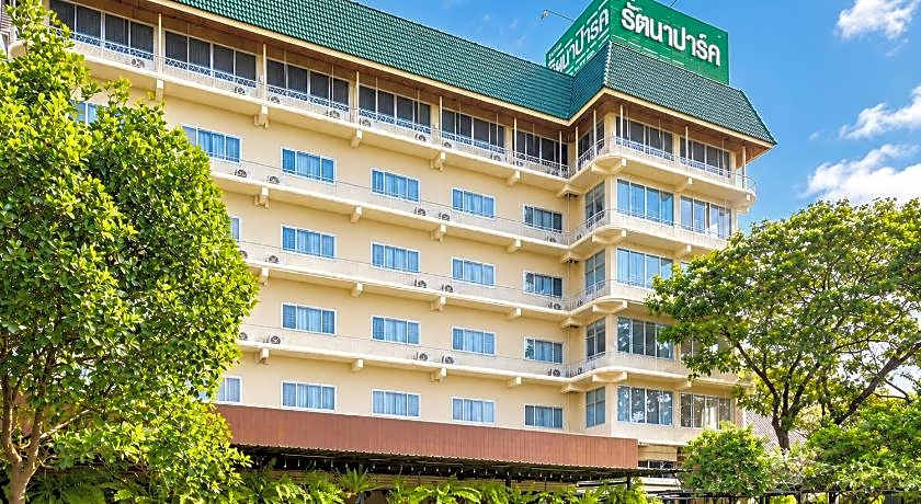 Rattana Park Hotel