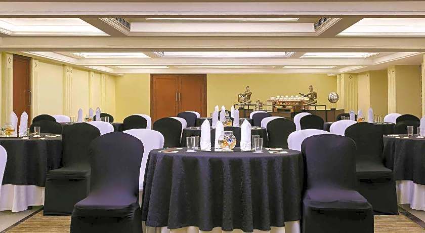 Grand Mercure Vadodara Surya Palace
