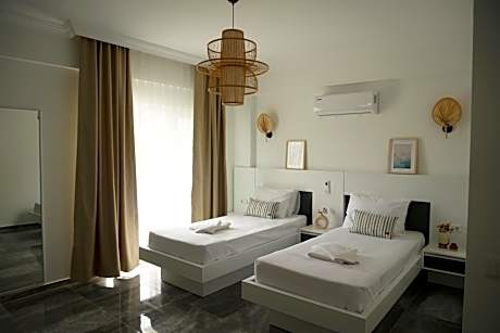 Twin Room with Balcony