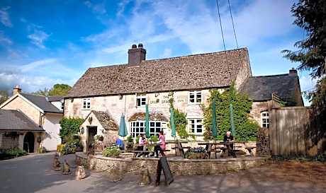 The Green Dragon Inn