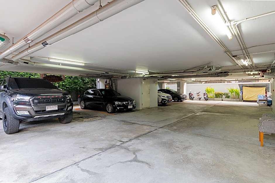 United Residence Ekamai Bangkok