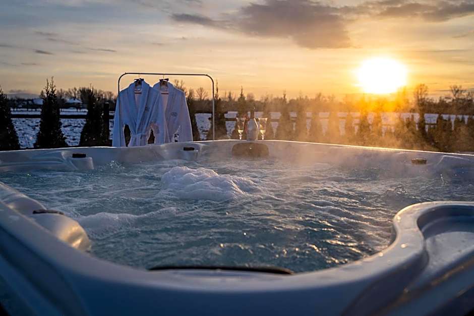 Stacja Galicja - nocleg w pociągu blisko Energylandia