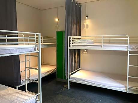 Bunk Bed in Mixed Dormitory Room