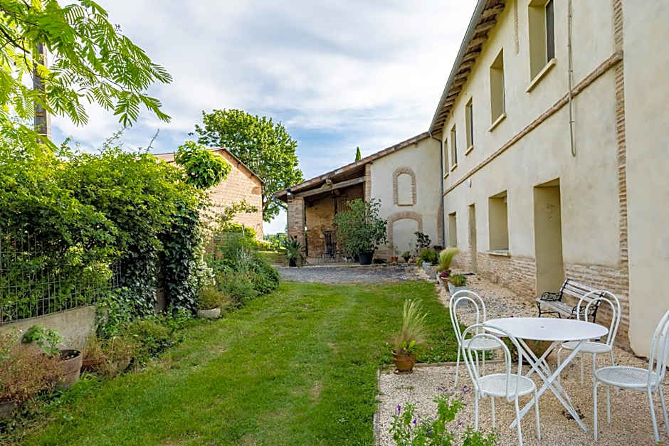 Les Hauts de Grazac, Chambres et Tables d'hôtes