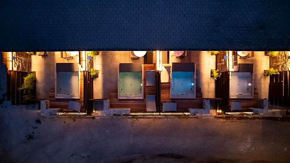 Sylvia Camping & Luxury Suites, Panel Hospitality Homes & Villas