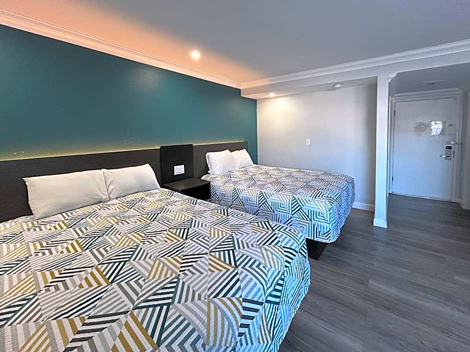 Motel 6 Buena Park, CA Anaheim Near Maingate Knotts