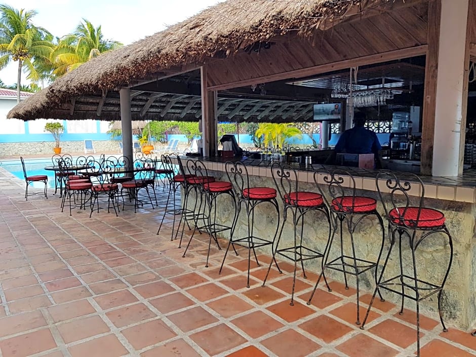 Radisson Fort George Hotel And Marina