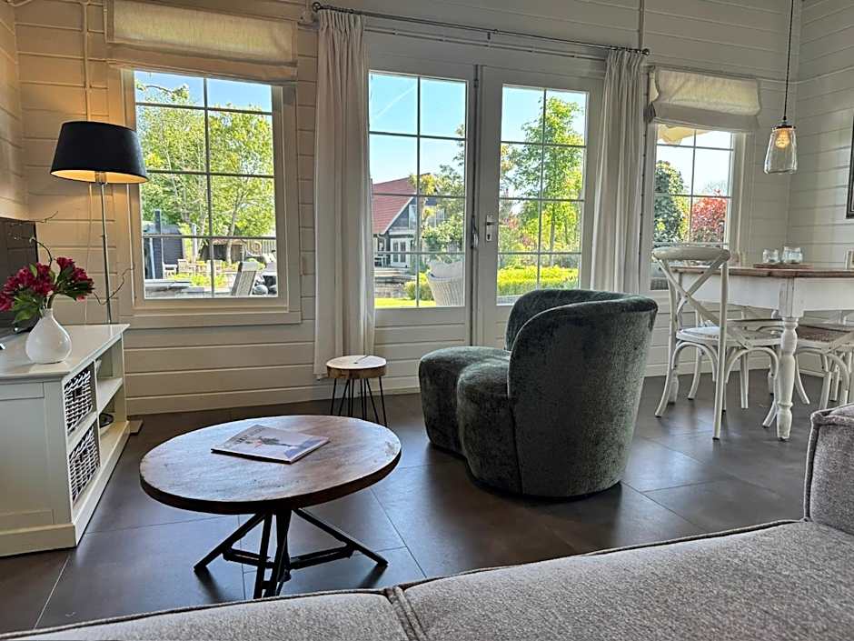 d'Oude Herbergh, vakantiehuizen aan het water