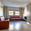 Wall Art Hotel & Residence
