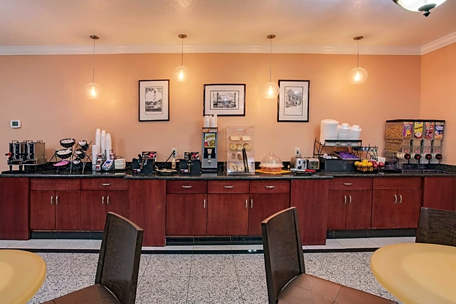La Quinta Inn & Suites by Wyndham St. Augustine