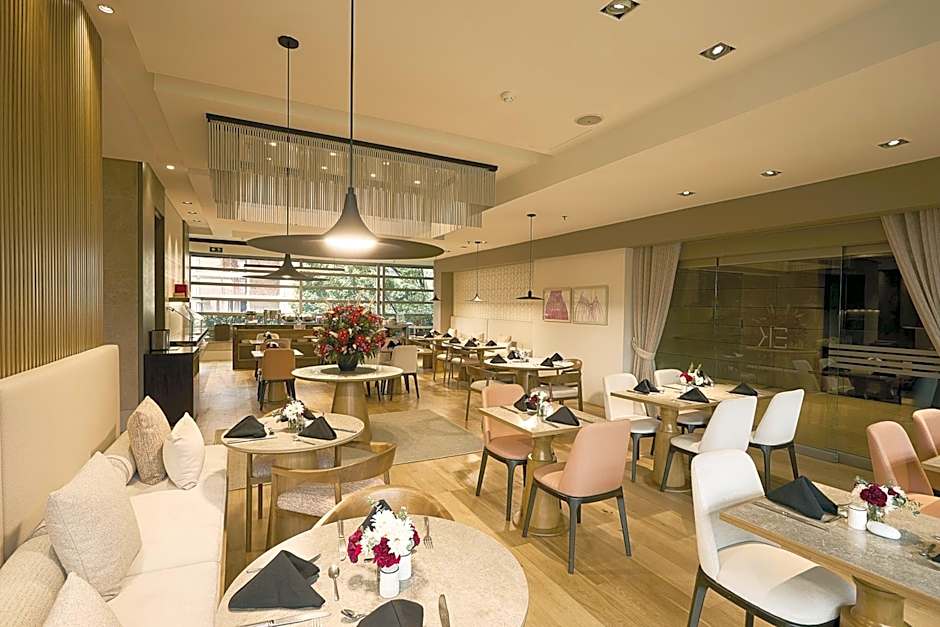 EK Hotel By Preferred Hotels Group