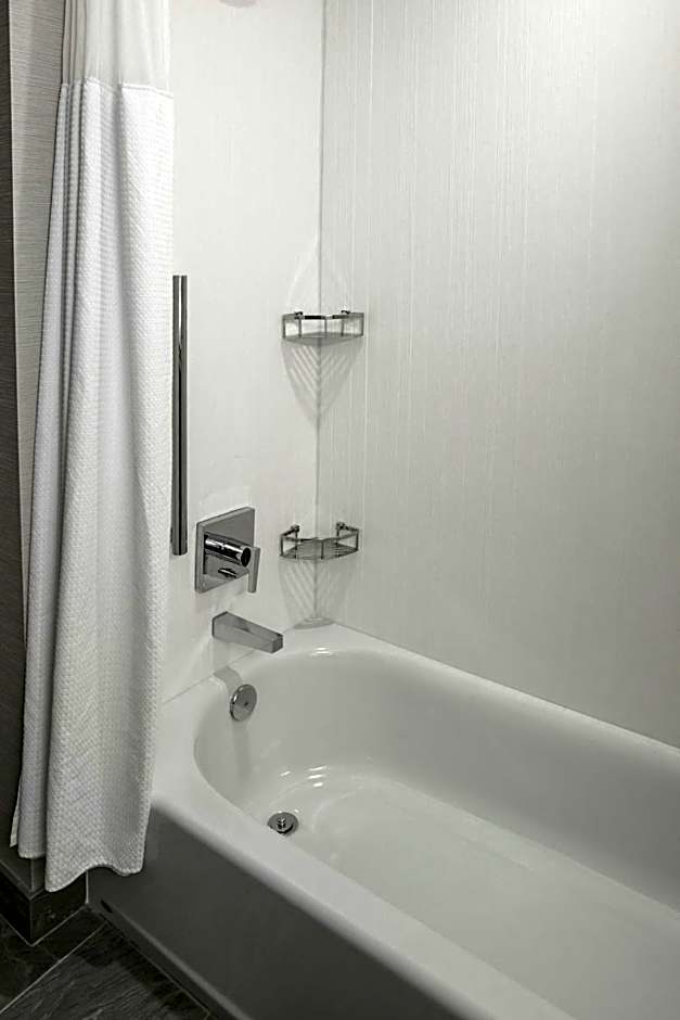 Courtyard by Marriott Indianapolis Fishers