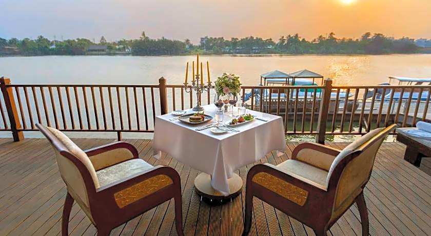 An Lam Retreats Saigon River