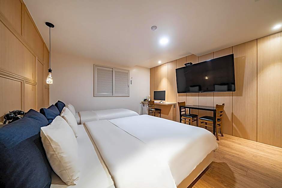 Stay Month Hotel Goyang