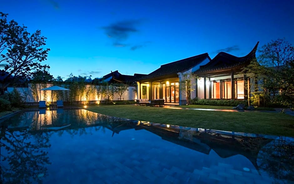 Banyan Tree Anji