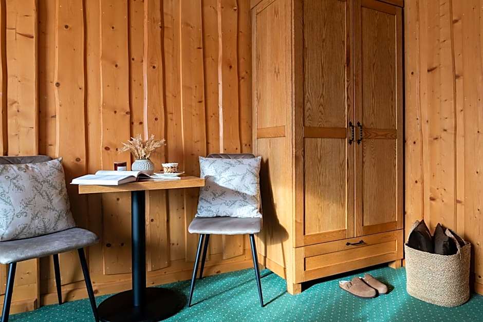 Willa Podhalanka Jacuzzi & sauna - drewniany dom dla 20 osób