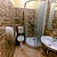 Do Step Inn Home - Hotel & Hostel