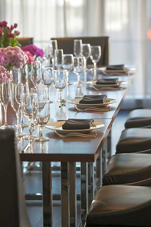 Renaissance by Marriott Albany Hotel