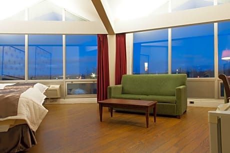 Executive Queen Room with Two Queen Beds - Non-Smoking