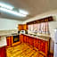 Amper Bo Guest House