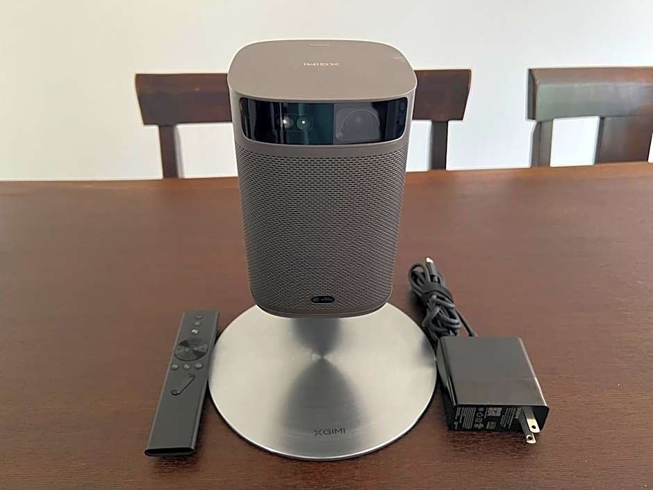 森の香りに包まれたプライベート空間でマイデバイスイマーシブ体験を堪能できる贅沢--BlueFlow KATSUURA