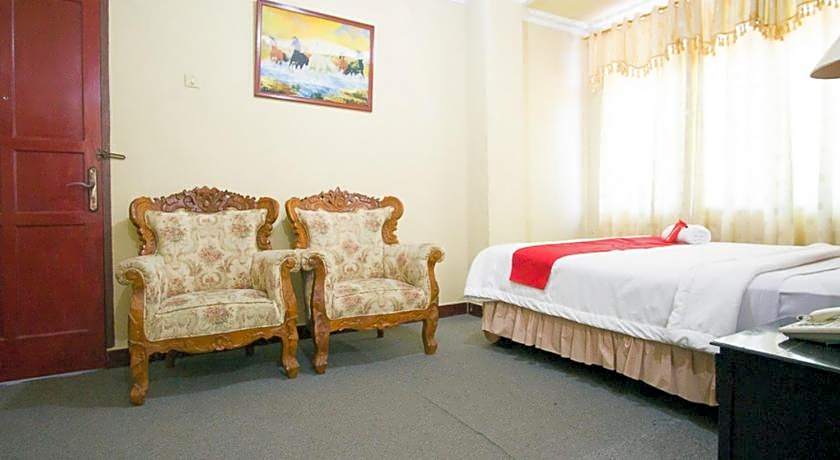 RedDoorz Plus near Pelabuhan Bitung