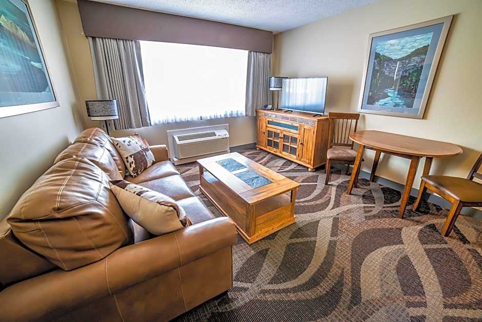 Prestige Hudson Bay Lodge, Premier Collection