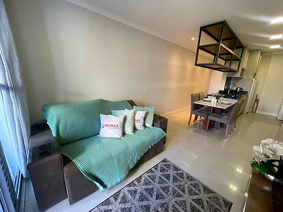 cód 67 - Excelente apartamento á 350m do mar!