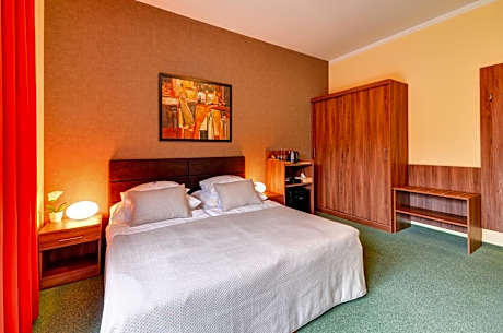 Superior Apartment (2 Adults)