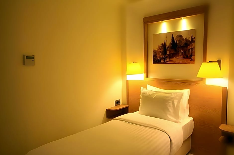 Molton Sisli MLS Hotel
