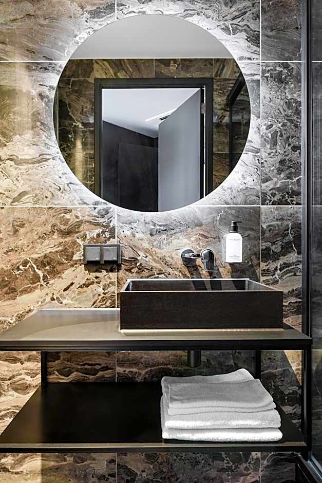 Le Marin Hotel Rotterdam City - Handwritten Collection